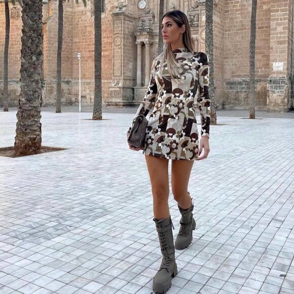 ZARA BLOGGER FAVORITE WAXED FINISH LACED BOOTS 10 army green combat viral TikTok - Picture 6 of 14